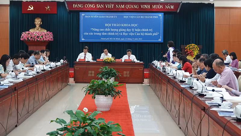 Quang cảnh buổi hội thảo.