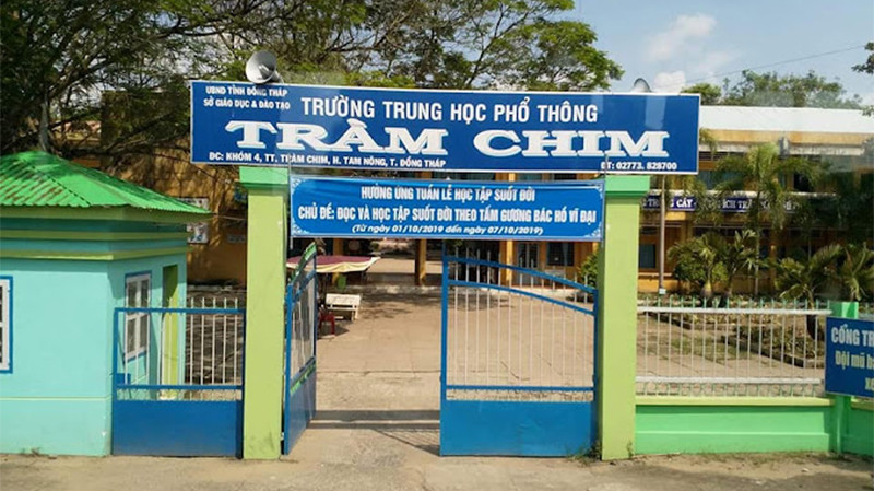 Trường Trung học phổ thông Tràm Chim.