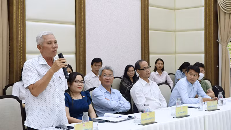 Doanh nghiệp nêu đề xuất với chính quyền tỉnh Đồng Tháp (Ảnh: NGUYỆT ÁNH)