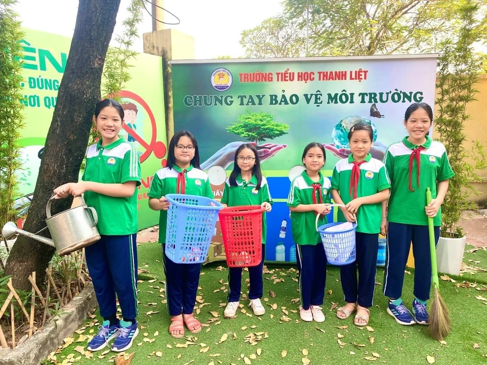 Việc tuyên truyền, giáo dục phân loại rác trở nên vô cùng quan trọng, góp phần bảo vệ môi trường. 