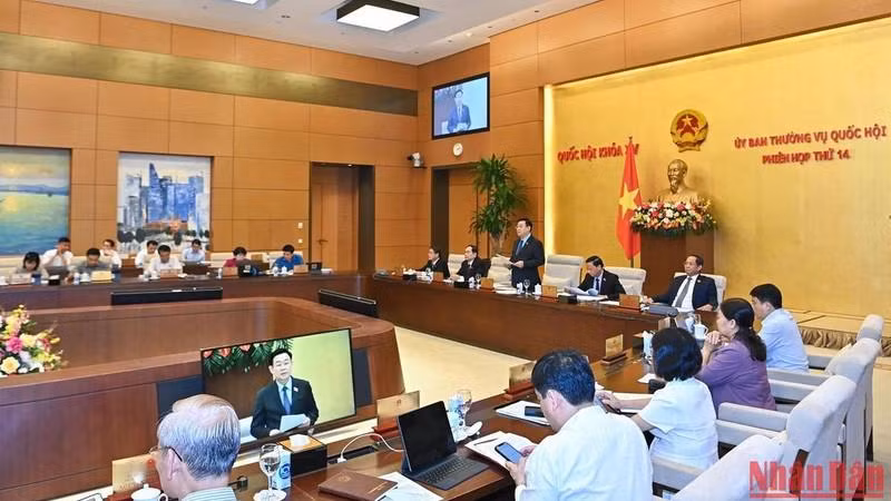 Quang cảnh Phiên họp thứ 14 Ủy ban Thường vụ Quốc hội. (Ảnh: DUY LINH)