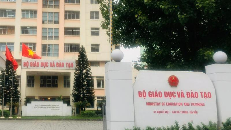 Thi hành kỷ luật Ban Cán sự đảng Bộ Giáo dục và Đào tạo nhiệm kỳ 2016-2021 và một số cá nhân 
