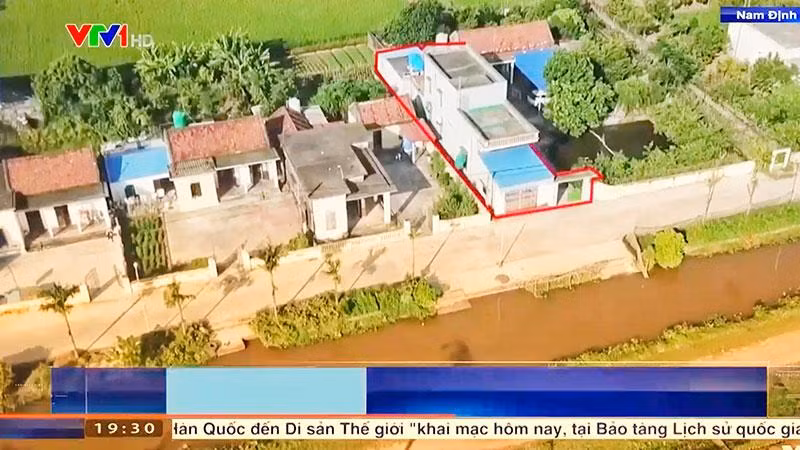 Ngôi nhà là điểm bán lẻ ma túy trong khu dân cư ở xóm Thanh Hùng, xã Giao Thanh, huyện Giao thủy (Nam Định). (Ảnh từ clip phóng sự của VTV)