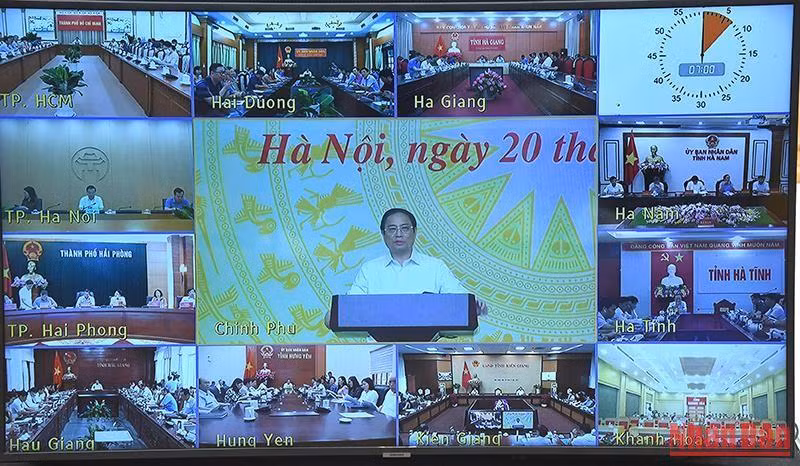 Hội nghị diễn ra dưới hình thức trực tiếp tại Hà Nội, dưới sự chủ trì của Thủ tướng Chính phủ Phạm Minh Chính, kết nối đến đầu cầu 63 tỉnh, thành phố trên cả nước.