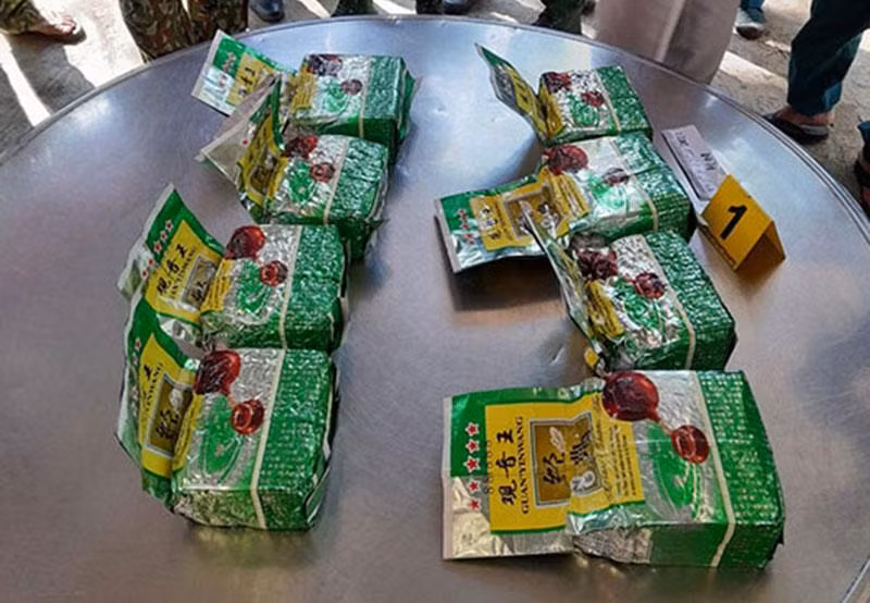 Tang vật đối tượng Lê Hoàng Thanh bỏ lại hiện trường được Bộ đội Biên phòng tỉnh Bình Phước thu giữ.