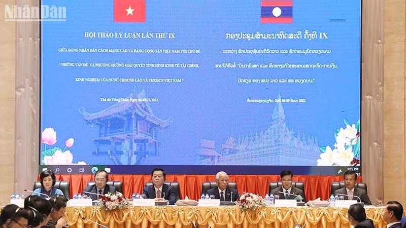 Các đồng chí chủ trì Hội thảo. (Ảnh: Trịnh Dũng)