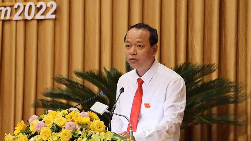 Phó Bí thư Thường trực Tỉnh ủy, Chủ tịch Hội đồng nhân dân tỉnh Bắc Ninh Nguyễn Quốc Chung phát biểu tại Kỳ họp.