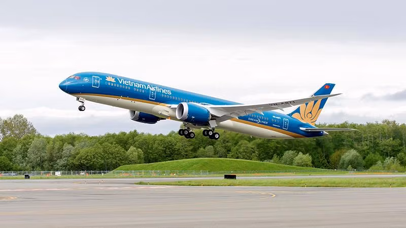 Vietnam Airlines hủy, lùi giờ nhiều chuyến bay do bão Sơn Ca 