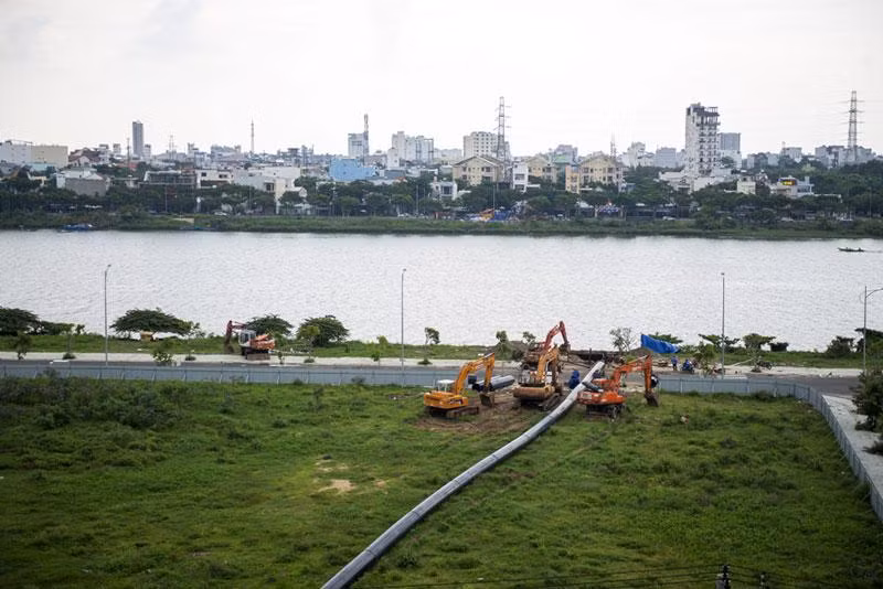 Ống HDPE D900(mm) của Nhựa Đồng Nai với giải pháp Robot khoan ngầm dẫn hướng vượt sông Hàn thành công.