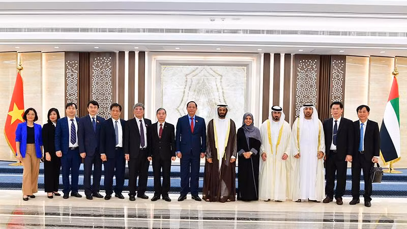 Đoàn Việt Nam với các Đại biểu Quốc hội UAE.