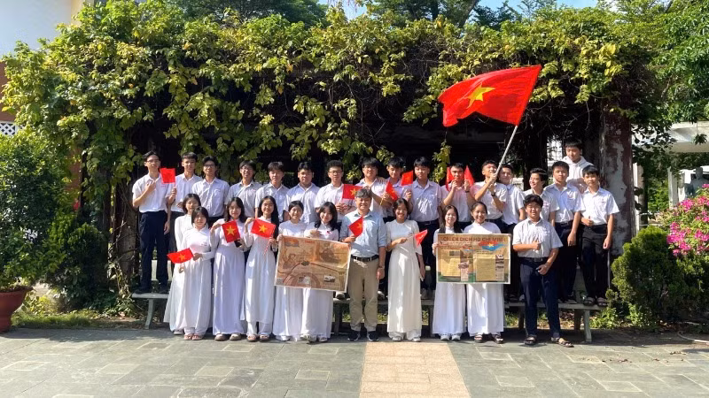 Phụ san đặc biệt của Báo Nhân Dân sẽ được Văn phòng đại diện tại Đồng Nai phát miễn phí đến khi hết số lượng được phân bổ.