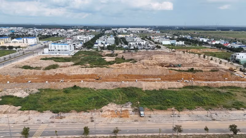 Các công trình hạ tầng xã hội còn lại tại Khu tái định cư Lộc An- Bình Sơn đang được đẩy nhanh tiến độ