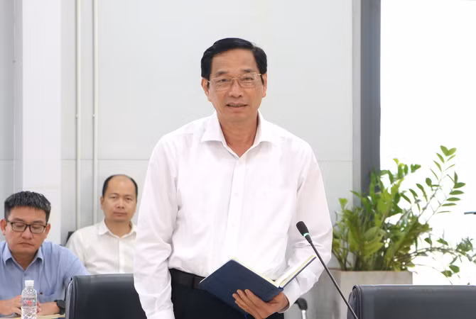 Phó Chủ tịch Ủy ban nhân dân tỉnh Đồng Nai phát biểu tại buổi làm việc.