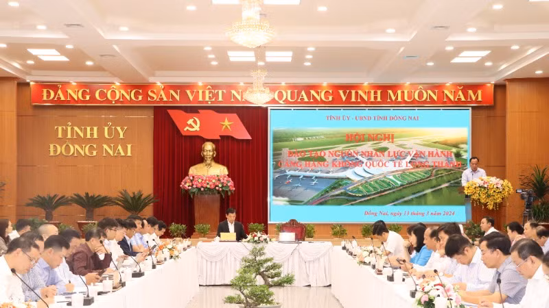 Tỉnh ủy, Ủy ban nhân dân tỉnh Đồng Nai tổ chức hội nghị đào tạo nhân lực vận hành sân bay quốc tế Long Thành.