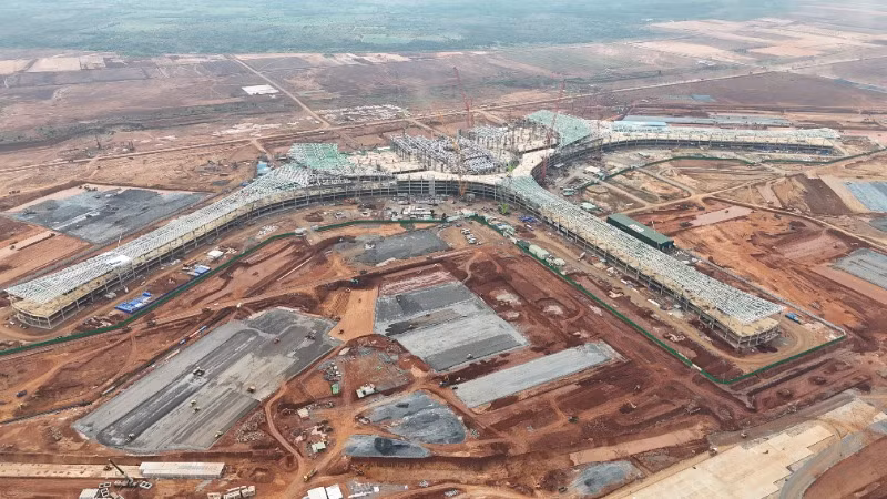 Cảng hàng không quốc tế Long Thành đang được đẩy nhanh tiến độ, mục tiêu cuối năm 2025 sẽ cơ bản hoàn thành. Khu công nghiệp công nghệ số Long Thành cùng với đô thị sân bay được kỳ vọng sẽ tạo sức hút lớn đến các tập đoàn công nghệ số hàng đầu thế giới. (Ảnh chụp nhà ga hành khách Cảng hàng không quốc tế Long Thành tháng 1/2025).