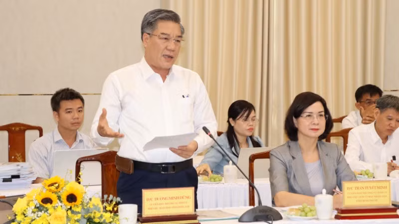 Đồng chí Dương Minh Dũng, Ủy viên Ban Thường vụ Tỉnh ủy, Phó Chủ tịch Ủy ban nhân dân tỉnh Đồng Nai nói về công tác chuẩn bị về số hóa, chỉnh lý tài liệu phục vụ sáp nhập 2 tỉnh Đồng Nai và Bình Phước.