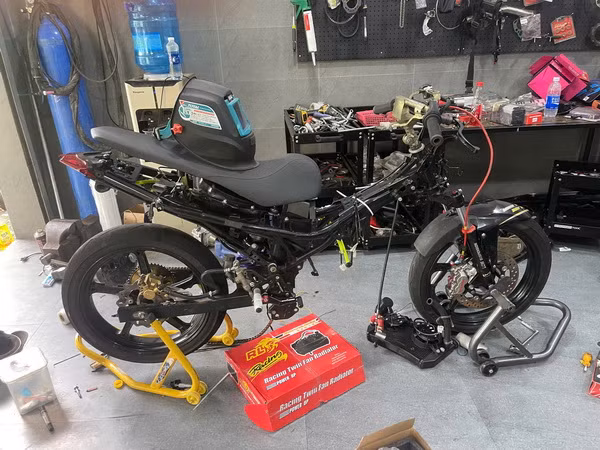 Phát hiện "độ xe" tại 1 tiệm sửa xe không số ở ấp 3, xã An viễn, huyện Trảng Bom.