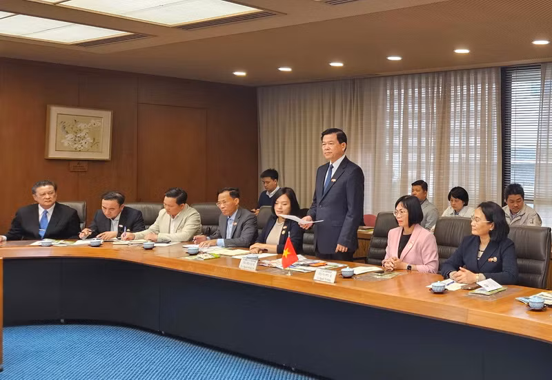 Bí thư Tỉnh ủy Đồng Nai Nguyễn Hồng Lĩnh phát biểu tại buổi làm việc với chính quyền thành phố Oita, Nhật Bản.