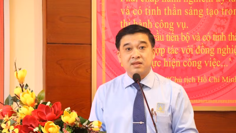 Giám đốc Sở Xây dựng Đồng Nai Hồ Văn Hà phát biểu tại hội nghị.