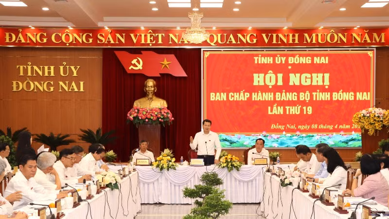 Thường trực Tỉnh ủy Đồng Nai lưu ý Công an tỉnh nhận diện, triệt phá không để hình thành các băng ổ nhóm tội phạm.