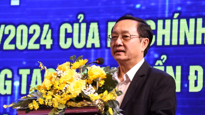 Phó trưởng Ban Tuyên giáo và Dân vận Trung ương Huỳnh Thành Đạt quán triệt một số nội dung cơ bản của Nghị quyết số 57.