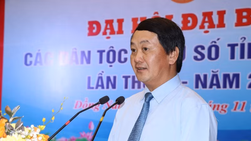 Bộ trưởng, Chủ nhiệm Ủy ban Dân tộc Hầu A Lềnh phát biểu chỉ đạo tại Đại hội.