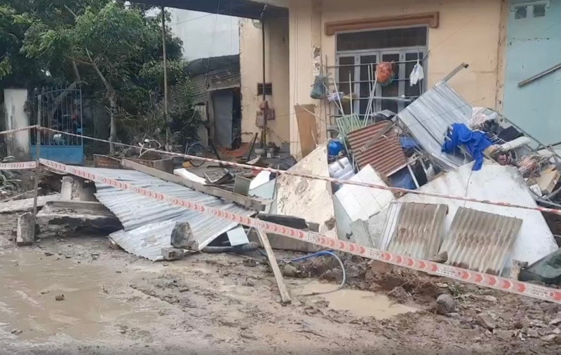 Hiện trường được phong tỏa sau sự cố.
