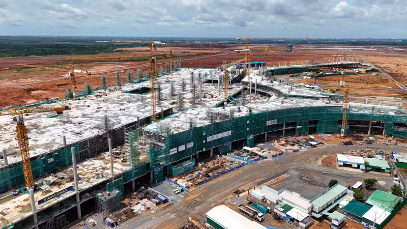 Nhà ga hành khách được xem là "trái tim" sân bay Long Thành giai đoạn 1 dự kiến sẽ hoàn thành trước ngày 31/8/2026.