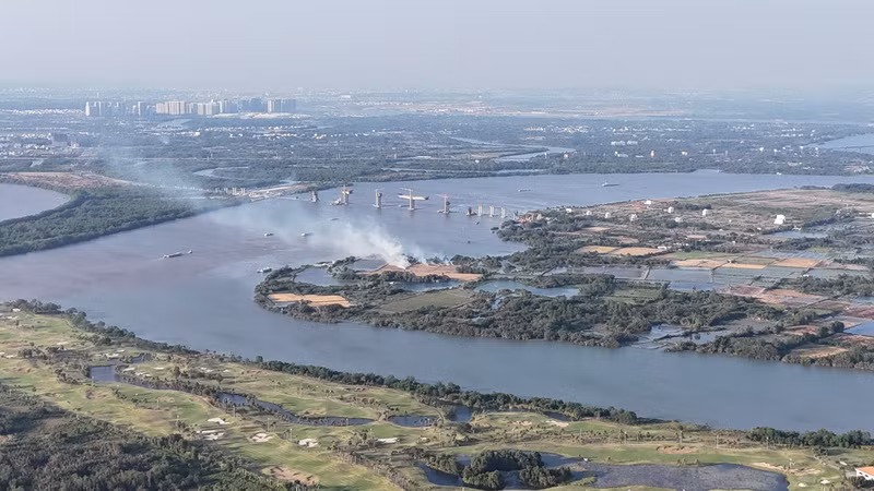 Toàn cảnh Cầu Nhơn Trạch nối Đồng Nai với Thành phố Hồ Chí Minh thuộc dự án đường vành đai 3 Thành phố Hồ Chí Minh, ảnh chụp chiều 15/3/2024.