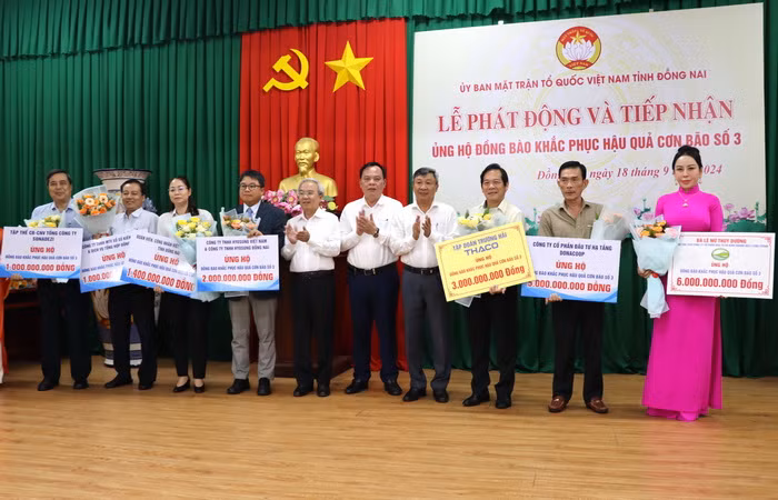 Lãnh đạo tỉnh Đồng Nai tri ân các cá nhân, doanh nghiệp ủng hộ đồng bào các tỉnh phía bắc khắc phục hậu quả do bão số 3 gây ra.