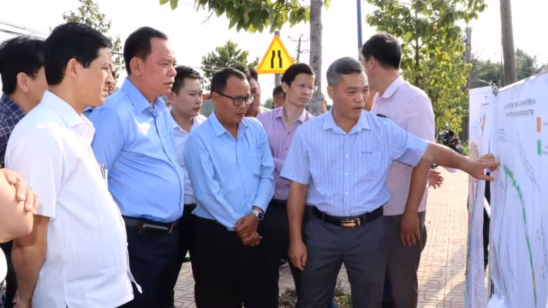 Chủ đầu tư Dự án đường trục trung tâm Biên Hòa báo cáo tiến độ.
