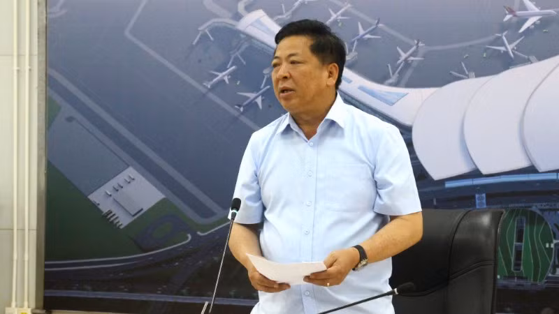 Bộ trưởng Xây dựng Trần Hồng Minh phát biểu tại buổi làm việc tại Ban Quản lý dự án sân bay Long Thành.