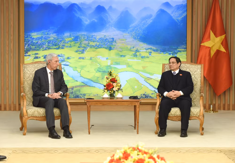 Thủ tướng Phạm Minh Chính tiếp Bộ trưởng Ngoại giao Cộng hòa Bồ Đào Nha Joao Gomes Cravinho. (Ảnh: Trần Hải)