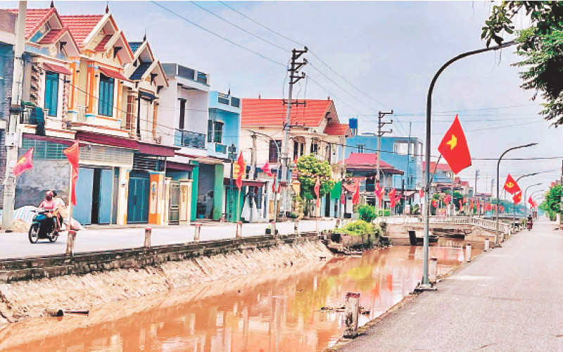 Bộ mặt nông thôn mới xã Đồng Hướng, huyện Kim Sơn ngày càng xanh, sạch, đẹp. 
