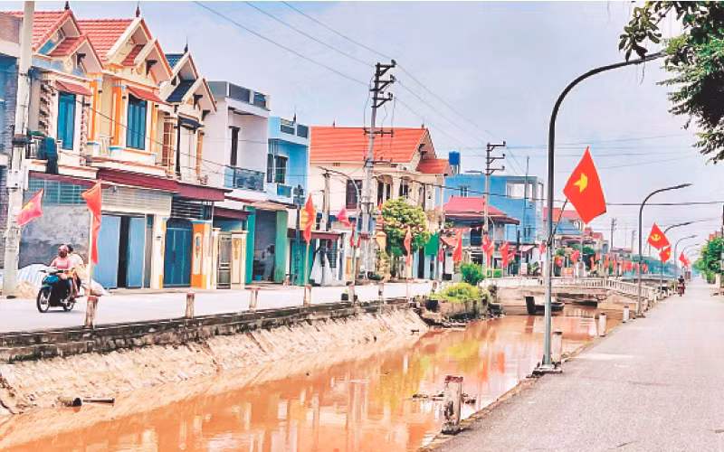 Bộ mặt nông thôn mới xã Đồng Hướng, huyện Kim Sơn ngày càng xanh, sạch, đẹp. 