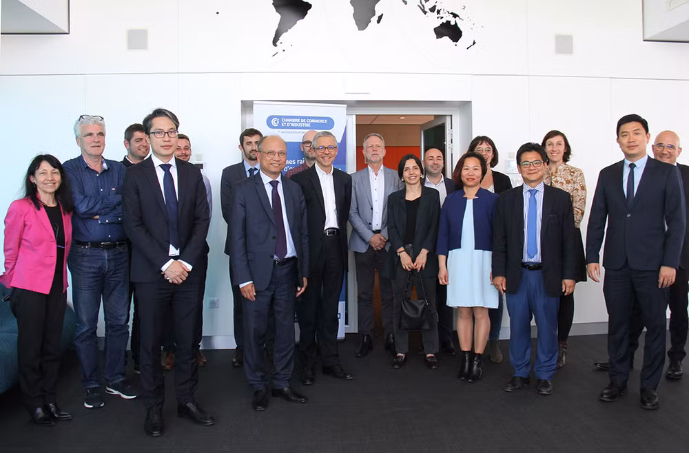 Đại sứ Đinh Toàn Thắng gặp các doanh nghiệp hàng đầu của thành phố Nantes và tỉnh Loire-Atlantique. (Ảnh: MINH DUY)