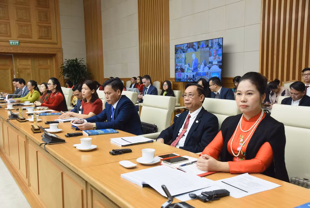 Đại diện lãnh đạo các bộ, ban, ngành tham dự diễn đàn.