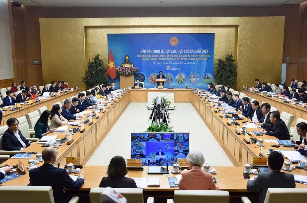 Quang cảnh diễn đàn.