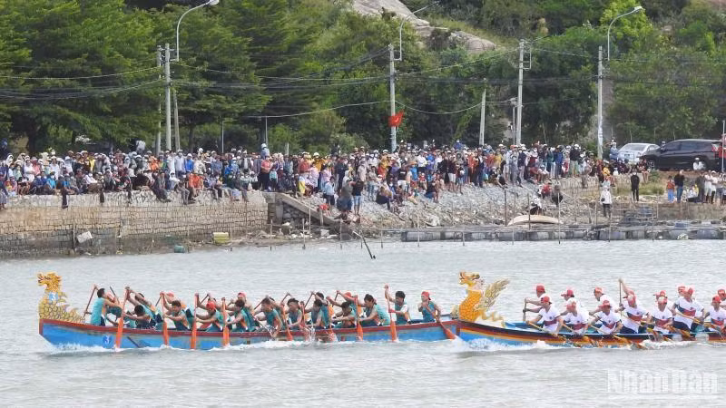 Các đội đua tăng tốc về đích tại vòng loại theo bảng.