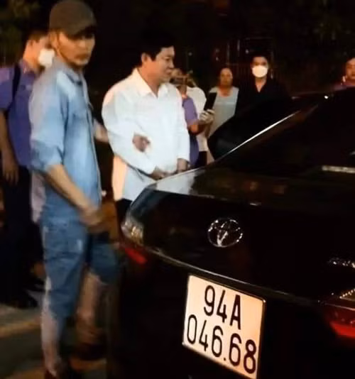 Châu Văn Mỹ bị Cơ quan Điều tra Viện Kiểm sát Tối cao bắt quả tang tại một khách sạn ở gần chợ phường 1, thành phố Bạc Liêu..