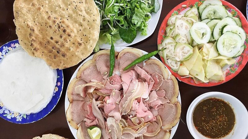 Bê thui Cầu Mống - đặc sản khó quên | Báo Nhân Dân điện tử