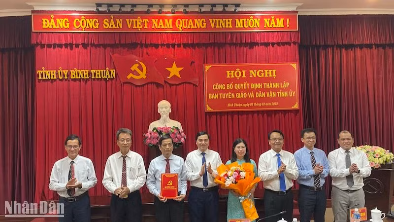 Đồng chí Võ Thanh Bình, Ủy viên Ban Thường vụ Tỉnh ủy, Trưởng Ban Tuyên giáo Tỉnh ủy làm Trưởng ban Tuyên giáo và Dân vận Tỉnh ủy.