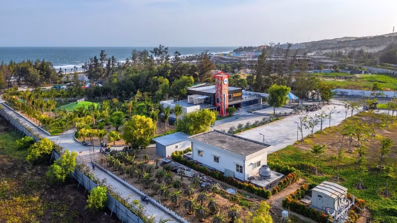 Bình Thuận để tạo điểm nhấn thu hút du khách mới nhiều khu du lịch mới.