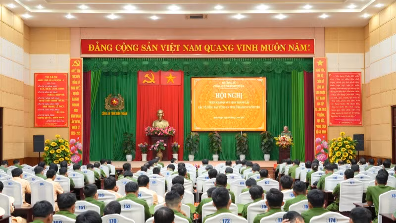 Toàn cảnh hội nghị.