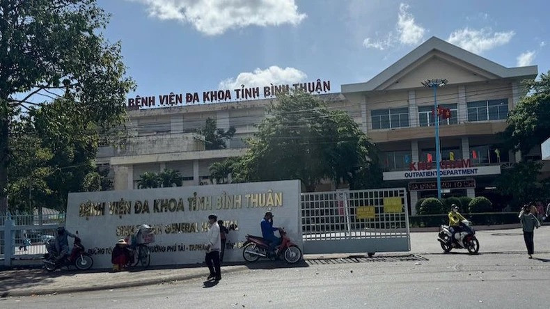 Bệnh nhân đến Bệnh viện đa khoa tỉnh Bình Thuận để cấp cứu nhưng không cứu chữa được Bệnh nhân đến Bệnh viện đa khoa tỉnh Bình Thuận để cấp cứu nhưng không cứu chữa được
