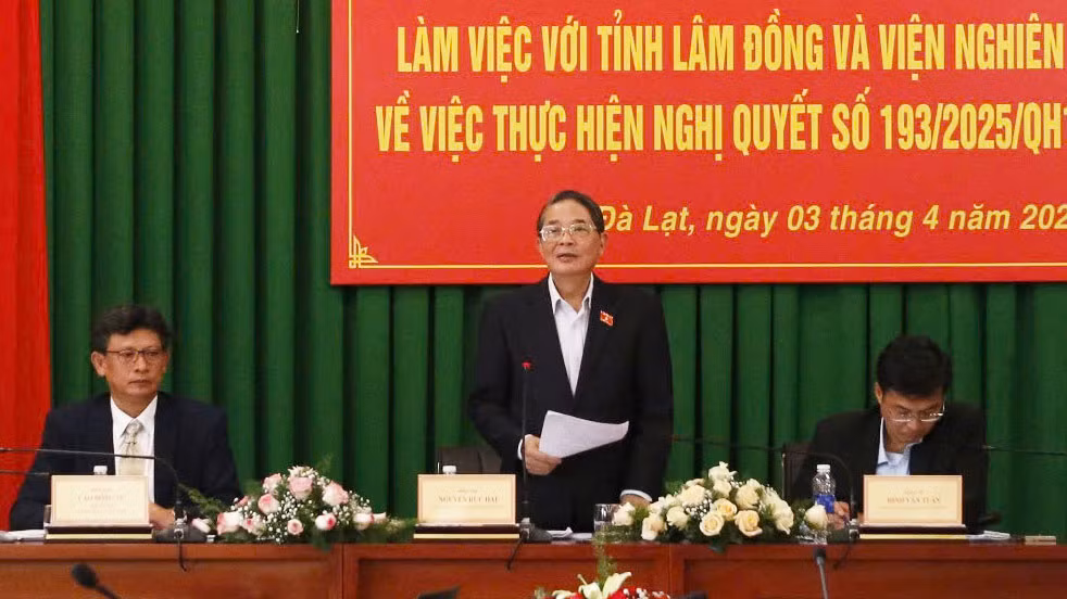 Phó Chủ tịch Quốc hội Nguyễn Đức Hải phát biểu chỉ đạo tại buổi làm việc.