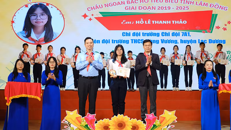 Tôn vinh 84 thiếu nhi tại Đại hội Cháu ngoan Bác Hồ tỉnh Lâm Đồng lần thứ XIII ảnh 5