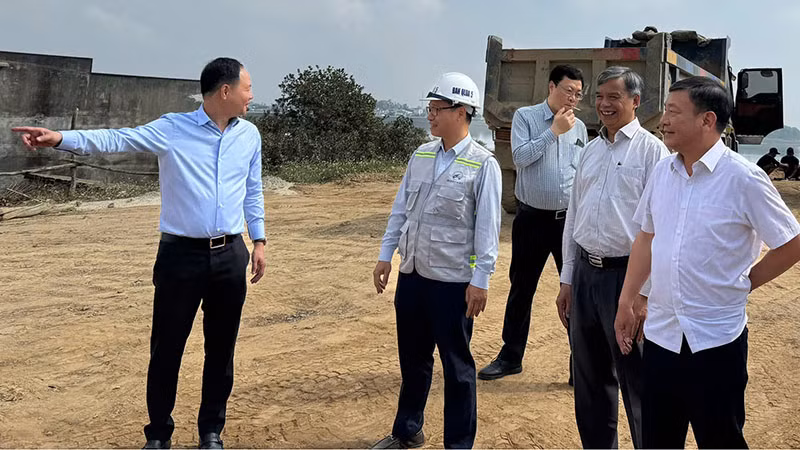 Lãnh đạo tỉnh Lâm Đồng kiểm tra thực tế hiện trường Dự án cải tạo, nâng cấp QL28B.