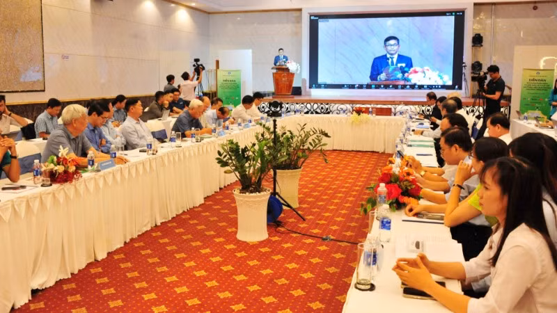 Diễn đàn “Sử dụng phân bón, thuốc bảo vệ thực vật an toàn, hiệu quả trong chương trình IPHM.