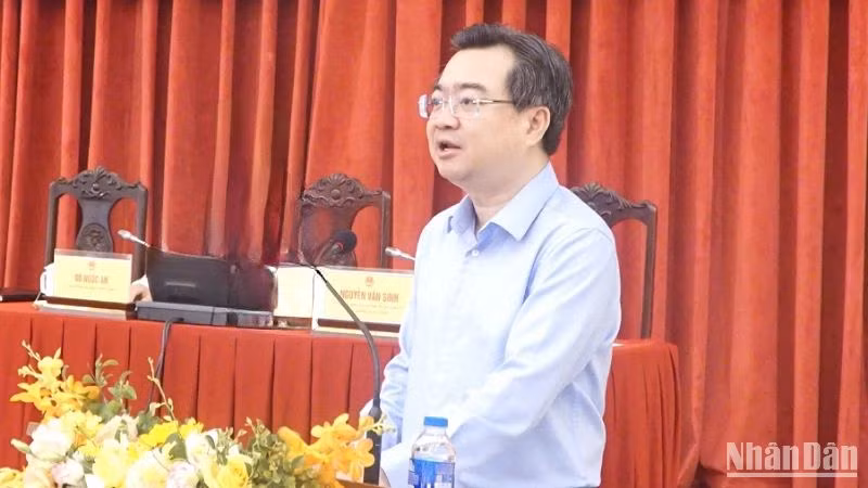 Bộ trưởng Xây dựng Nguyễn Thanh Nghị.